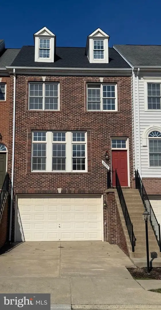 6920 Stanwick Sq, Gainesville, VA 20155 - #2