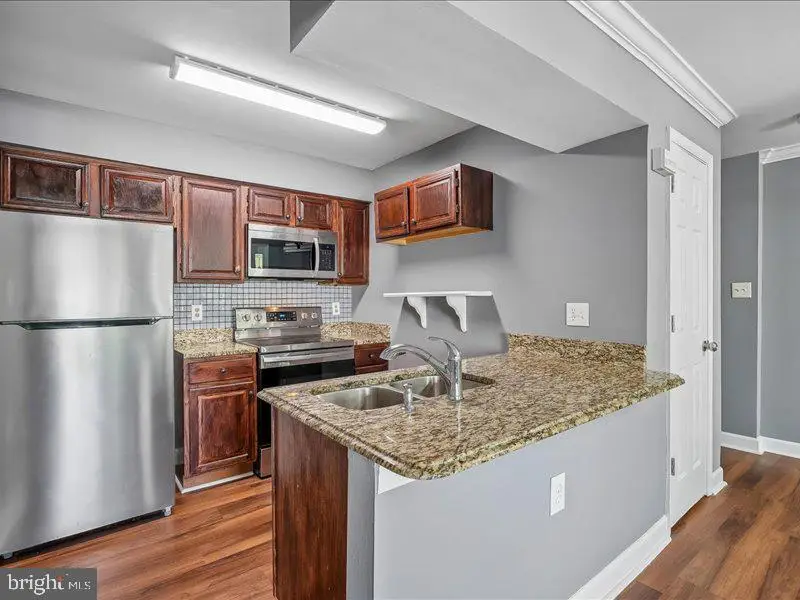 12123 Salemtown Dr, Woodbridge, VA 22192 - #3