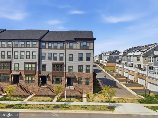 1612 Kirkman St, DUMFRIES, VA 22026