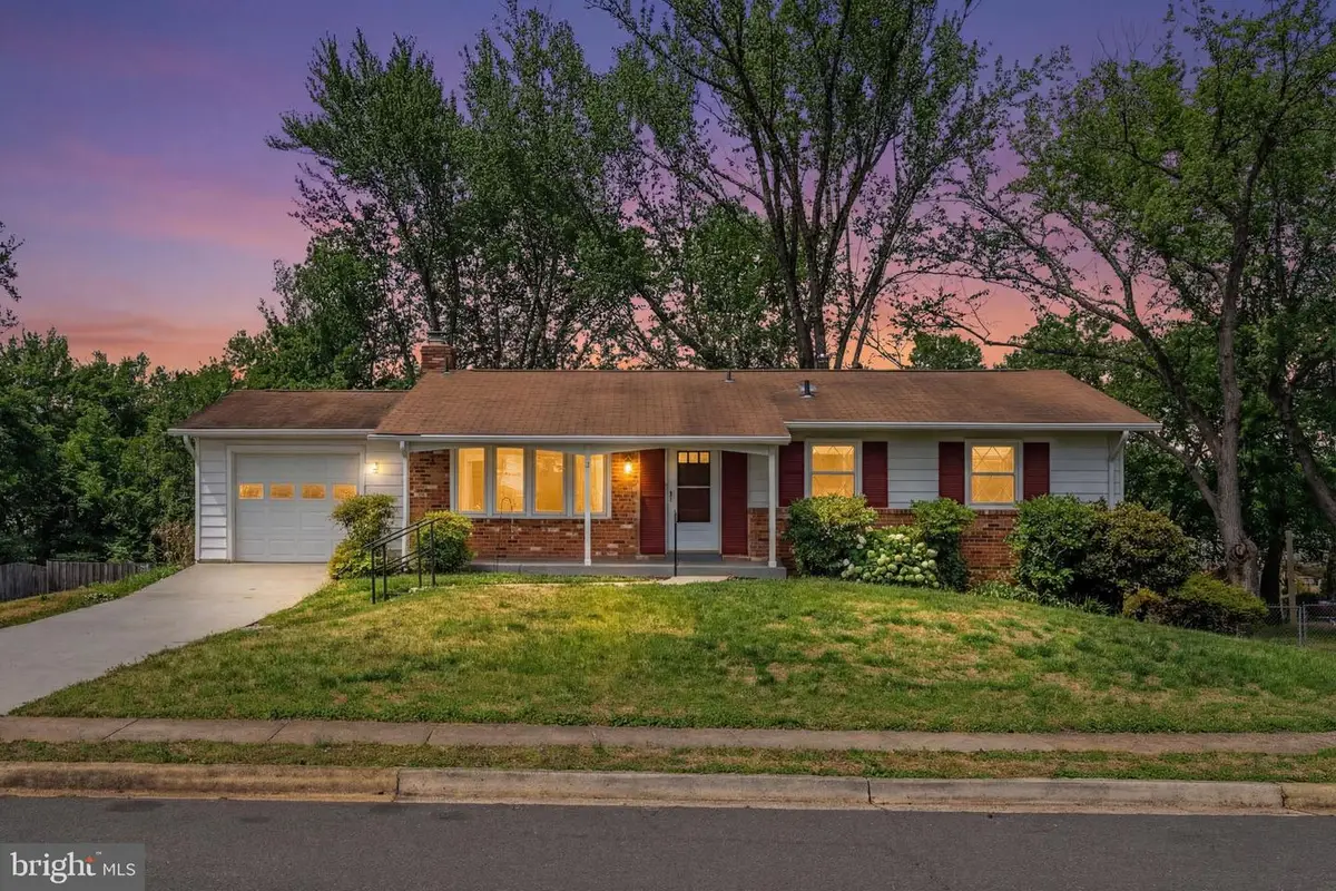 7510 Roxbury Ave, Manassas, VA 20109 - #1