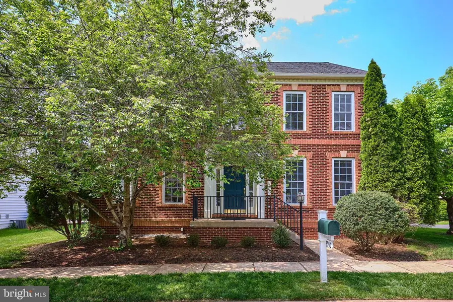6910 Bitterroot Ct, Gainesville, VA 20155 - #2