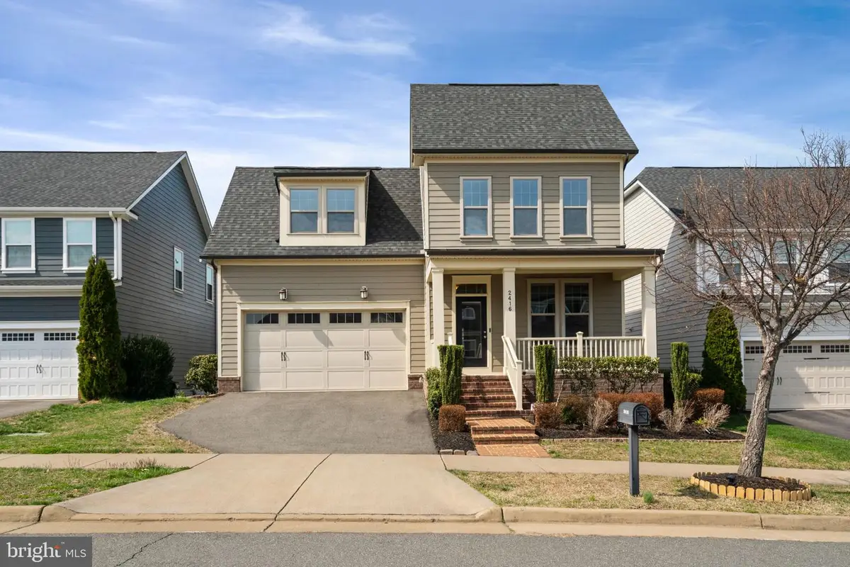 2416 Glouster Pointe Dr, Dumfries, VA 22026 - #1