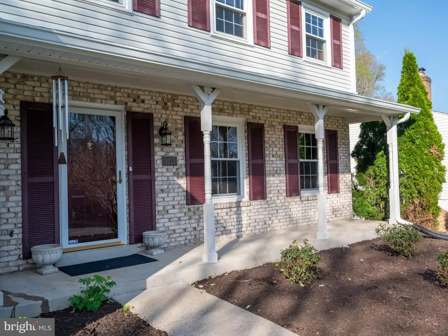 3213 Manitoba Dr, Woodbridge, VA 22192 - #3