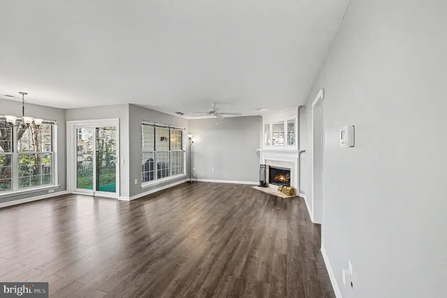 11184 Rienzi Pl #102, Manassas, VA 20109 - #3