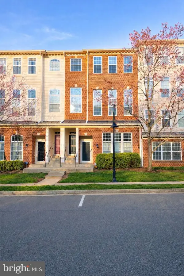 6060 Aster Haven Cir, HAYMARKET, VA 20169