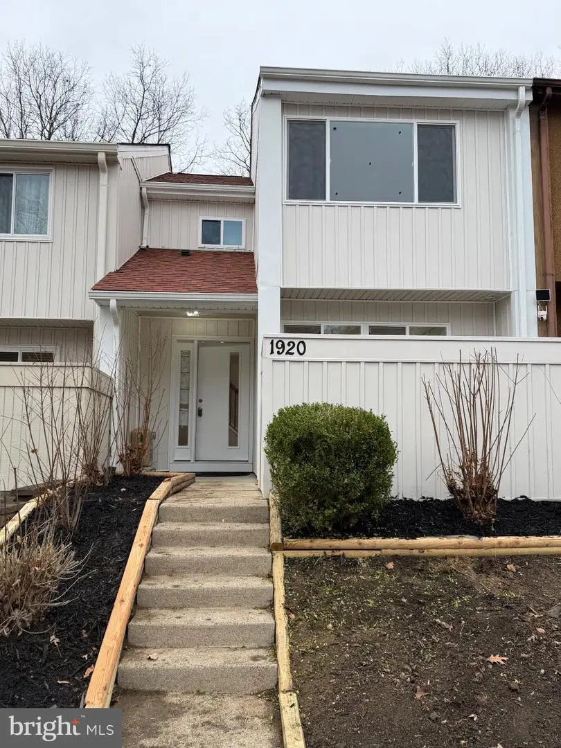 1920 Old Post Ter, Woodbridge, VA 22191 - #1