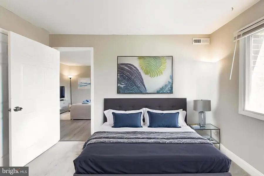 12705 Dara Dr, Woodbridge, VA 22192 - #2