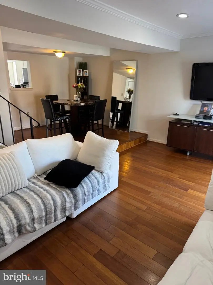 5326 Qualey Pl, Woodbridge, VA 22193 - #3