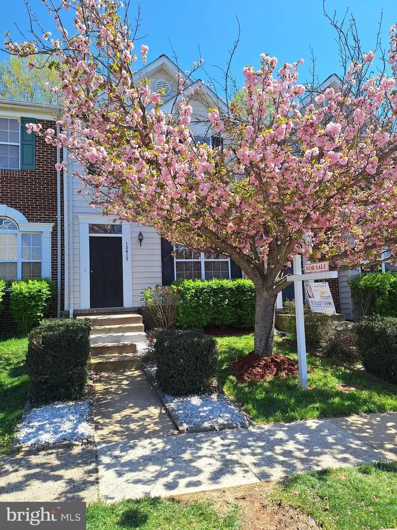 13017 Taxi Dr, Woodbridge, VA 22193 - #1