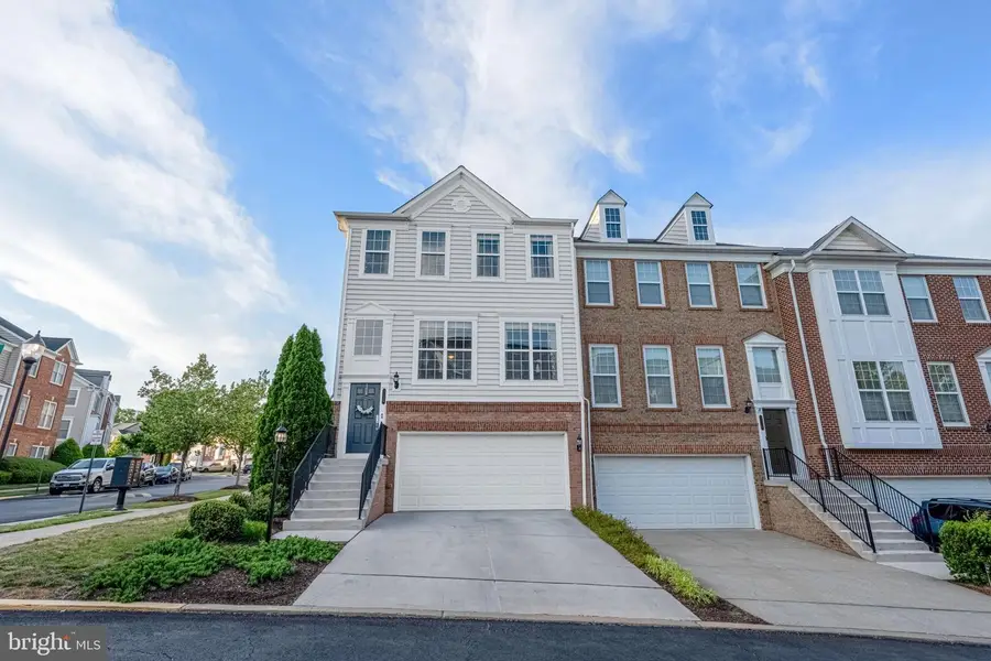 2228 Greywing St, Woodbridge, VA 22191 - #2