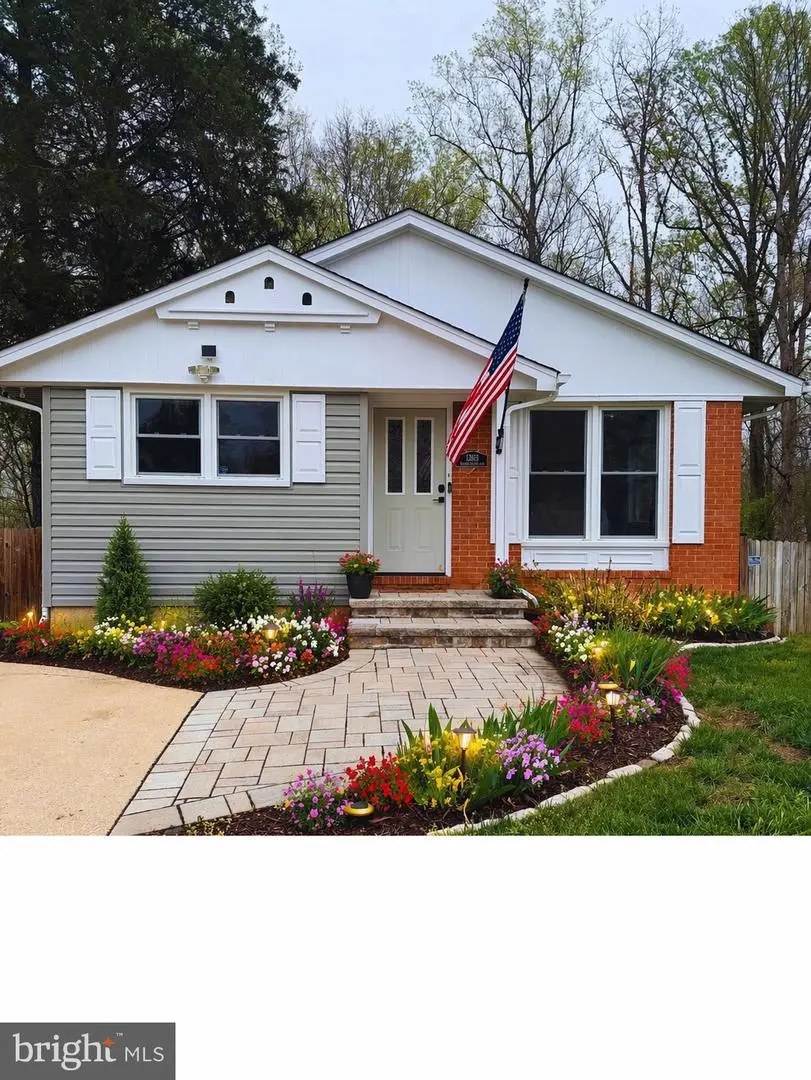 12655 Valleywood Dr, Woodbridge, VA 22192 - #2
