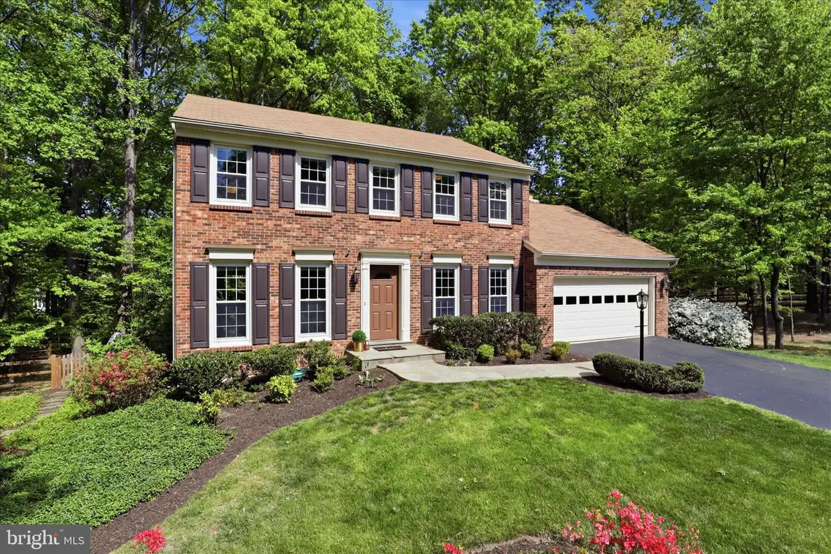 12563 Mcintire Dr, Woodbridge, VA 22192 - #1