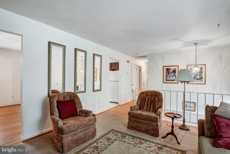 16504 Waterfall Rd, Haymarket, VA 20169 - #3