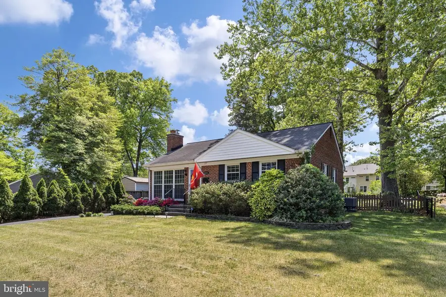 1603 Woodside Dr, Woodbridge, VA 22191 - #2