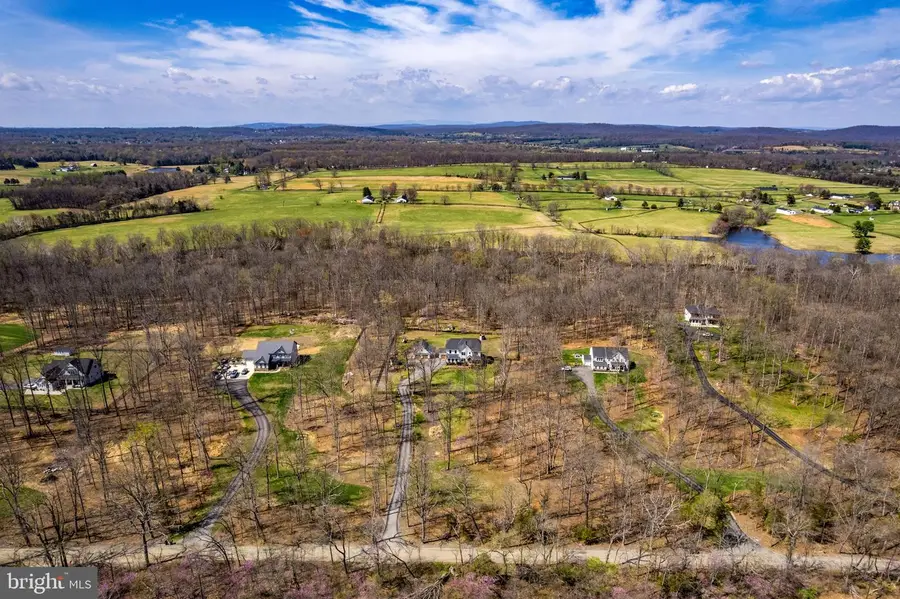 8794 Buckland Mill Rd, Gainesville, VA 20155 - #2