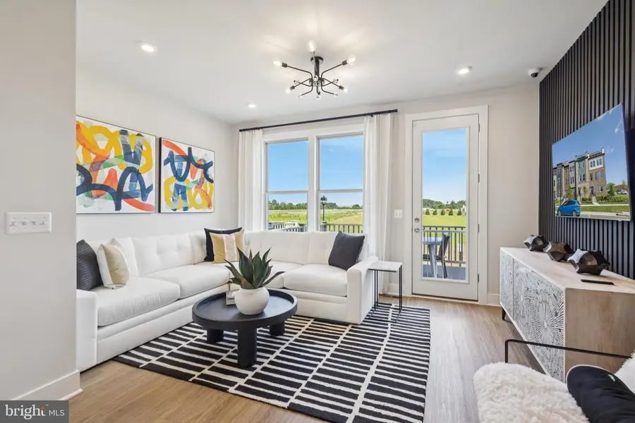 8977 Katherine Johnson St, Manassas, VA 20109 - #2