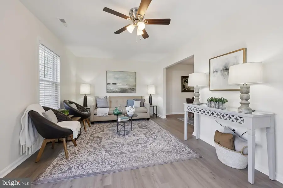 2874 Bowes Ln, Woodbridge, VA 22193 - #2