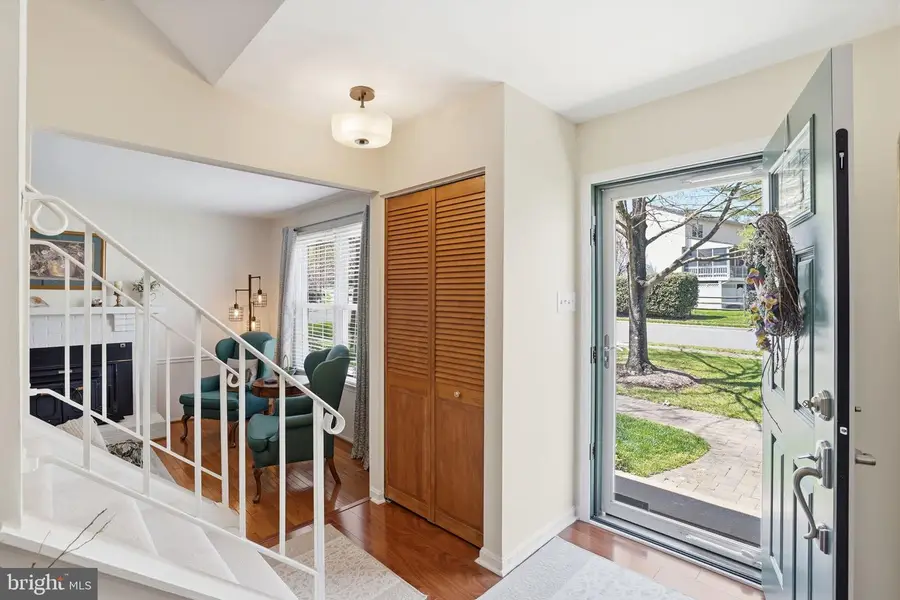 12008 Willowood Dr, Woodbridge, VA 22192 - #3