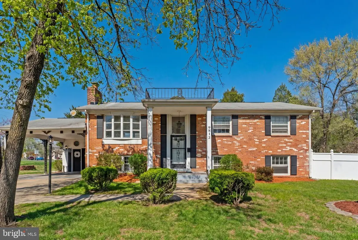 9812 Lomond Dr, Manassas, VA 20109 - #1