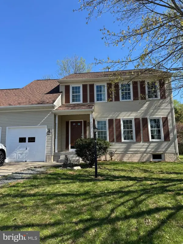 8227 Sunset Dr, MANASSAS, VA 20110