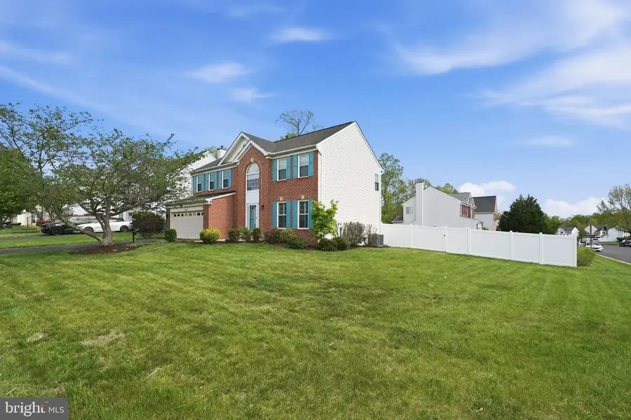 15501 Ambergate Dr, Woodbridge, VA 22193 - #2