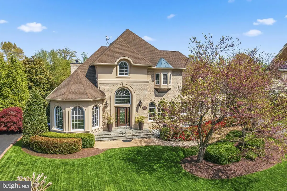 8306 Roxborough Loop, Gainesville, VA 20155 - #1