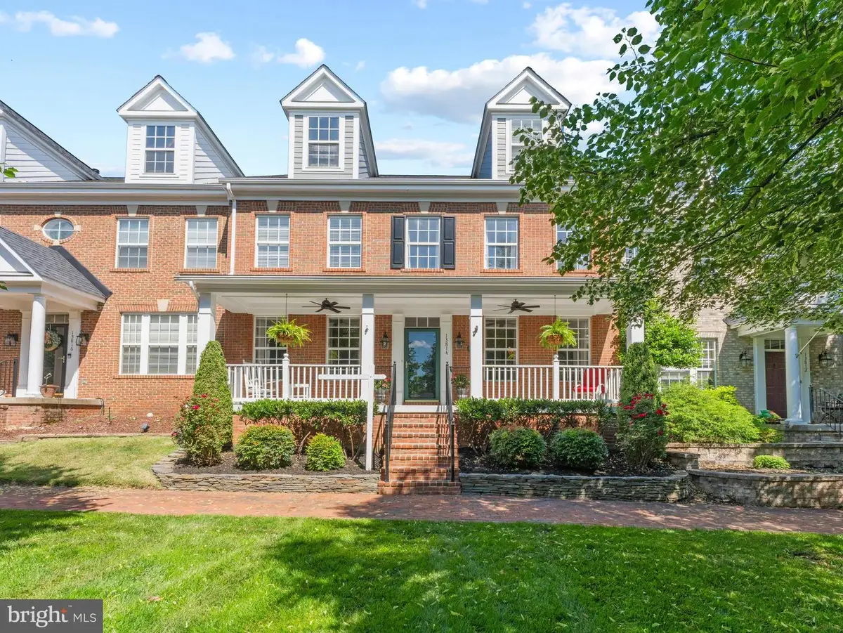 13814 Custis Sq, Woodbridge, VA 22191 - #1