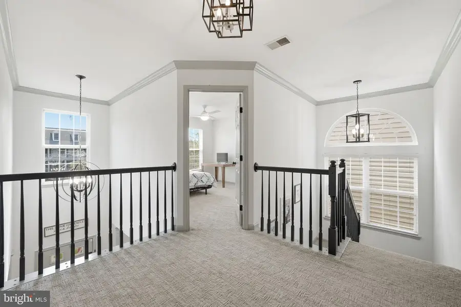 2488 Port Potomac Ave, Woodbridge, VA 22191 - #3