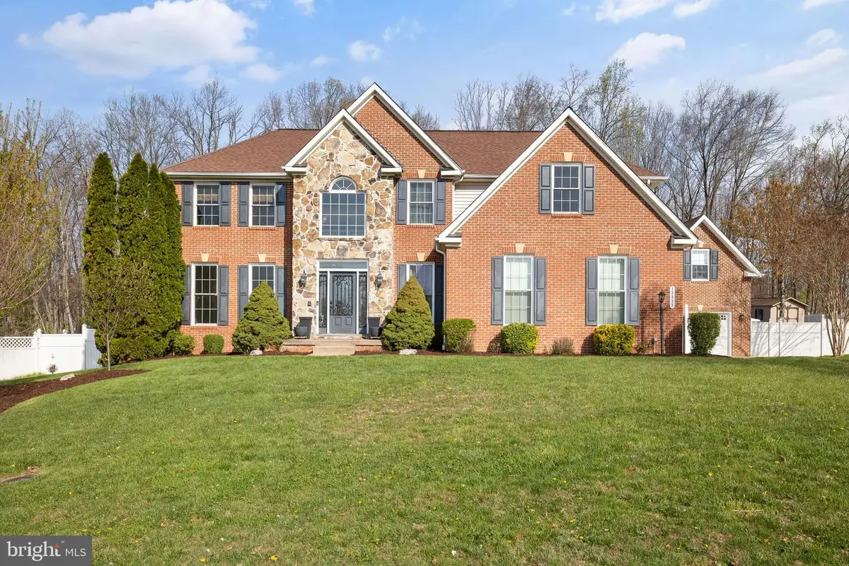 13333 Packard Dr, Woodbridge, VA 22193 - #1