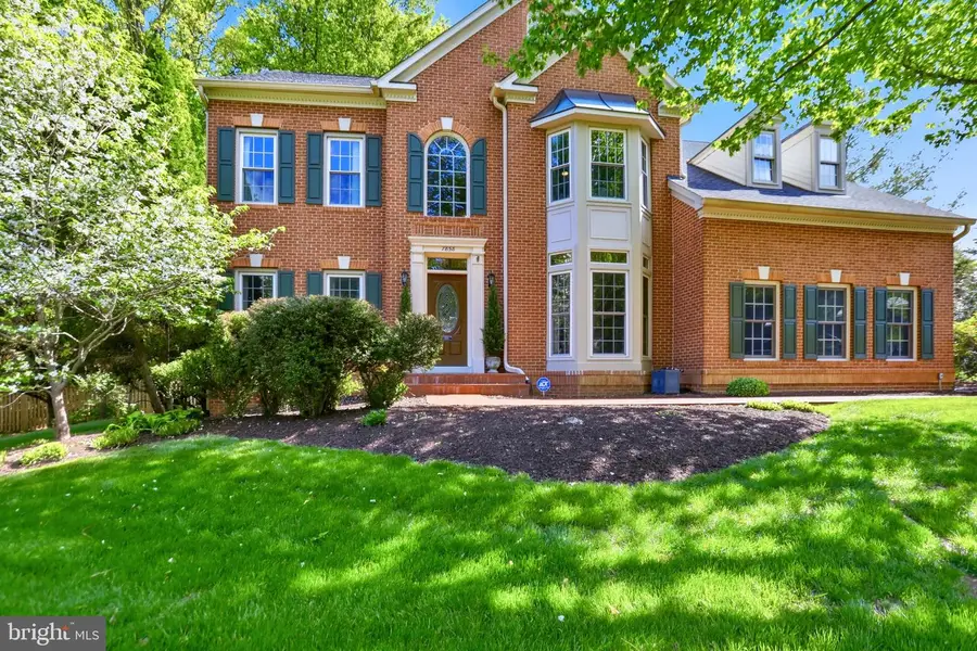 7858 Meadowgate Dr, Manassas, VA 20112 - #2