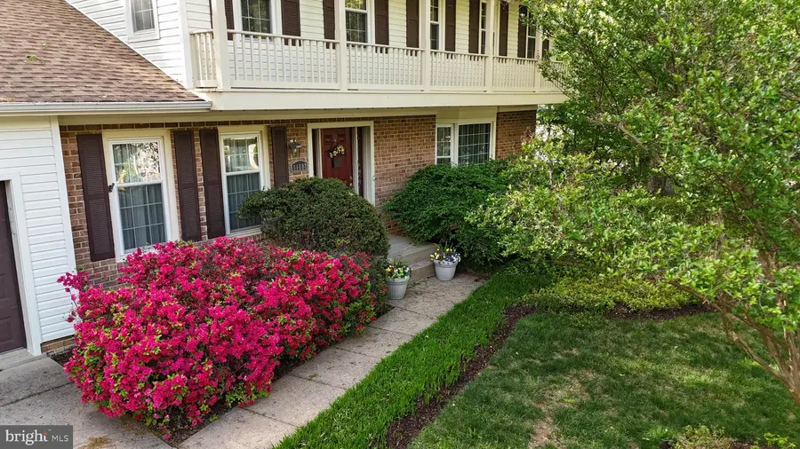 11808 Oakwood Dr, Woodbridge, VA 22192 - #3