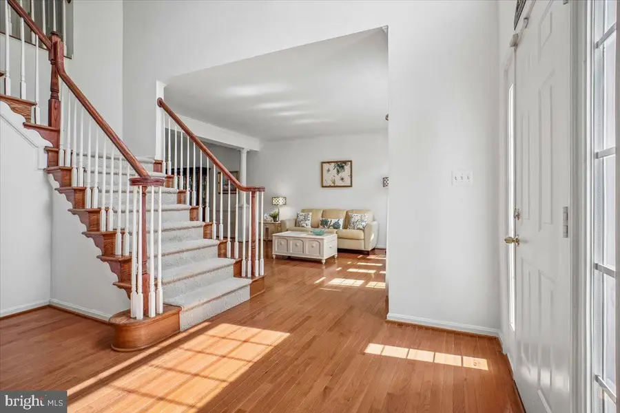 6006 Fincastle Dr, Manassas, VA 20112 - #2