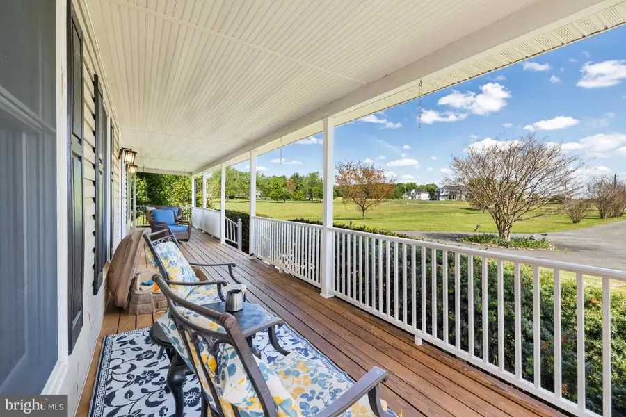 11105 Parkgate Dr, Nokesville, VA 20181 - #2