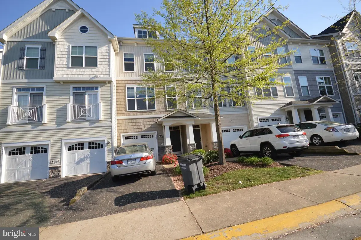 1571 Renate Dr, Woodbridge, VA 22192 - #1