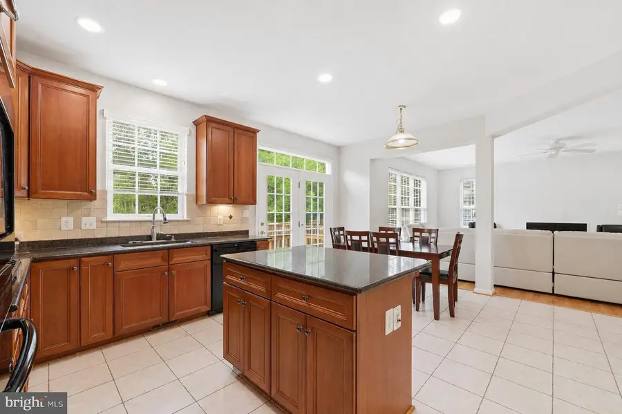 13635 Dodsworth Dr, Bristow, VA 20136 - #2
