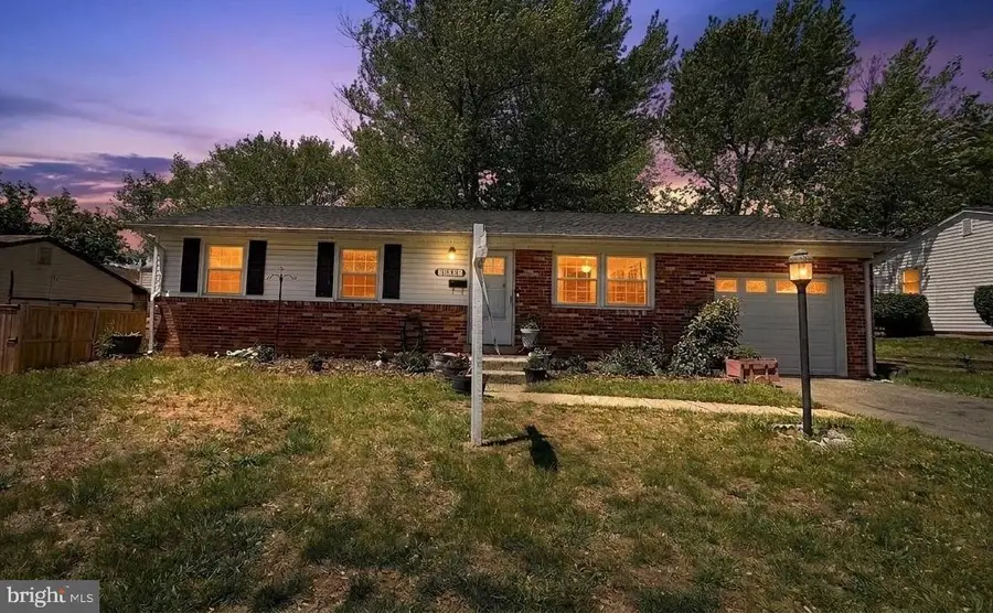 13316 Hillendale Dr, Woodbridge, VA 22193 - #2