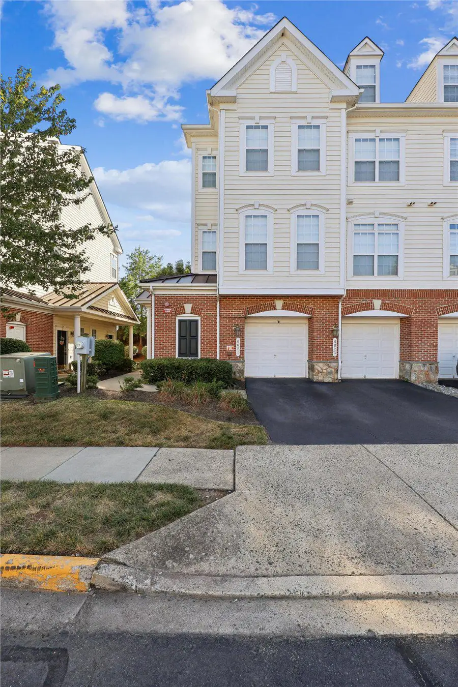 6821 Hampton Bay Ln, Gainesville, VA 20155 - #2
