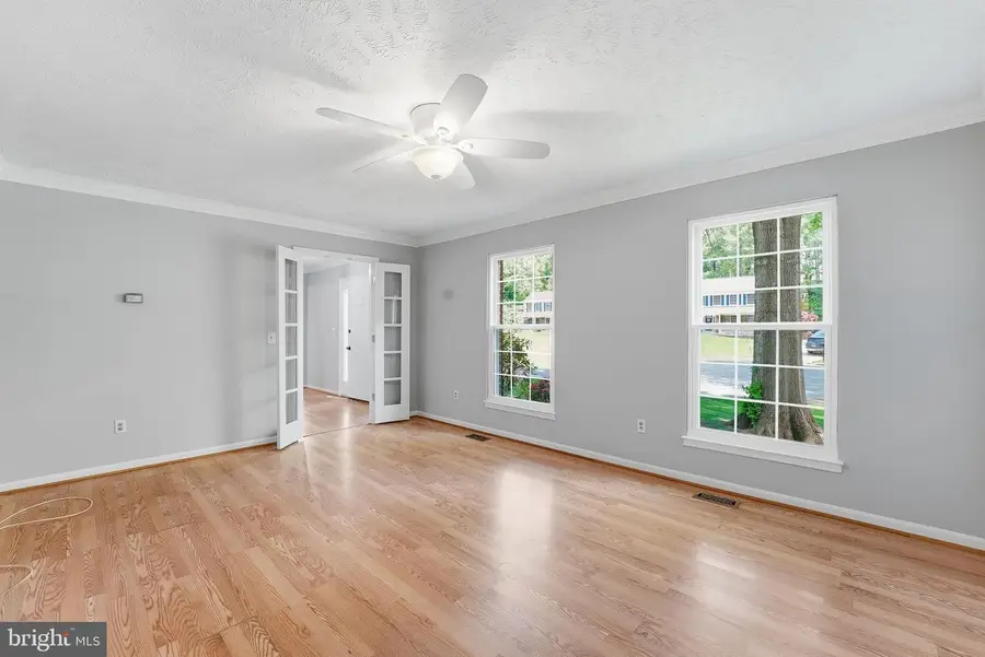 4690 Abbott Ct, Woodbridge, VA 22193 - #3