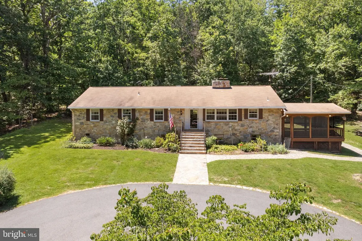2112 Youngs Dr, Haymarket, VA 20169 - #1
