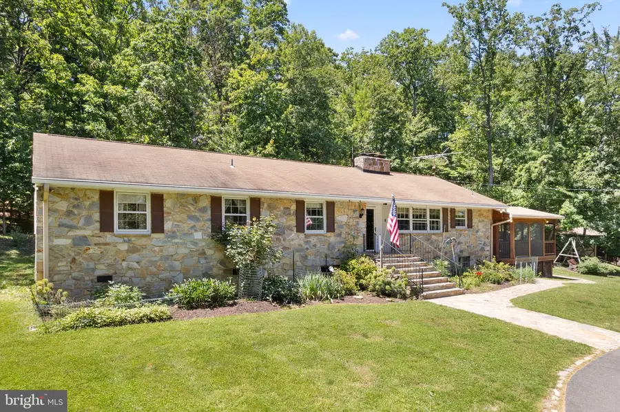 2112 Youngs Dr, Haymarket, VA 20169 - #2