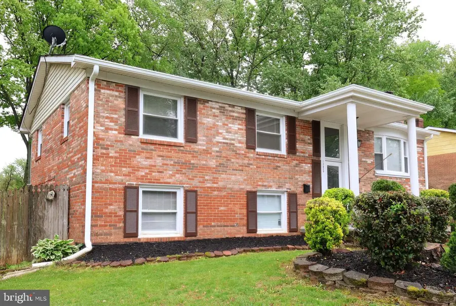 13629 Kingsman Rd, Woodbridge, VA 22193 - #2