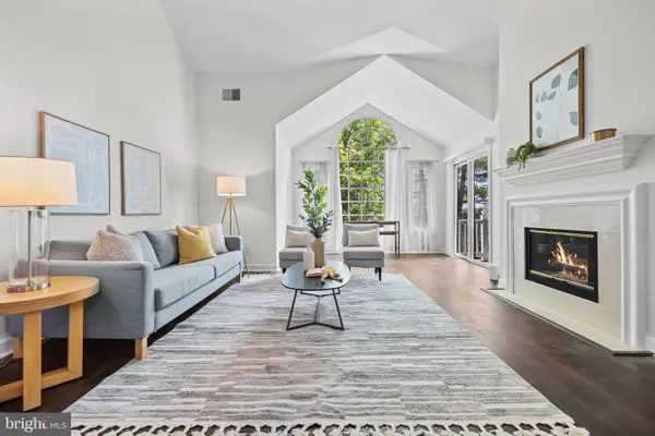 17045 Islip Loop, DUMFRIES, VA 22026