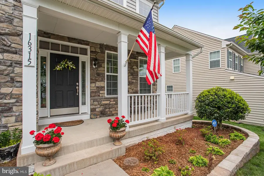 16315 Boatswain Cir, Woodbridge, VA 22191 - #2