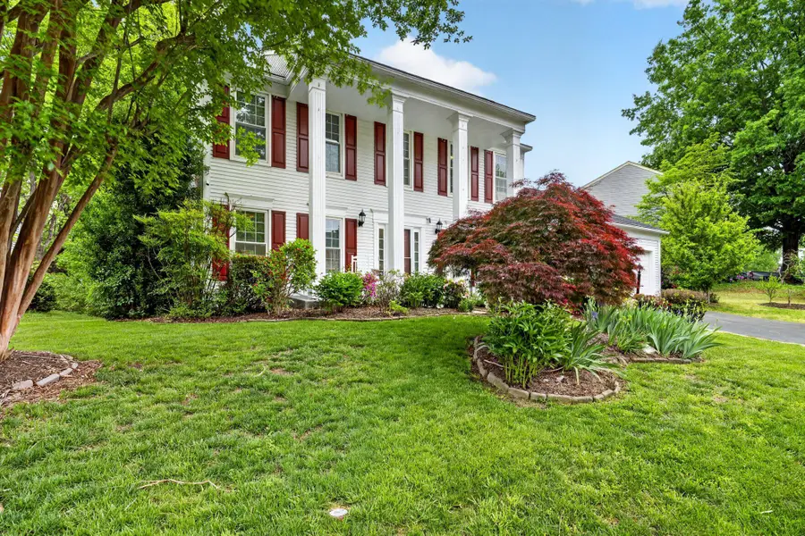 13205 Oak Farm Dr, Woodbridge, VA 22192 - #2