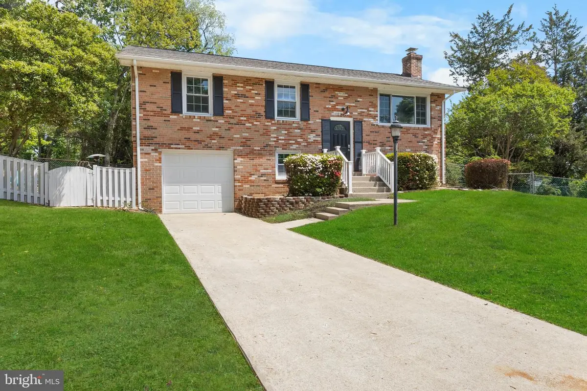 1607 Ashford Pl, Woodbridge, VA 22191 - #1