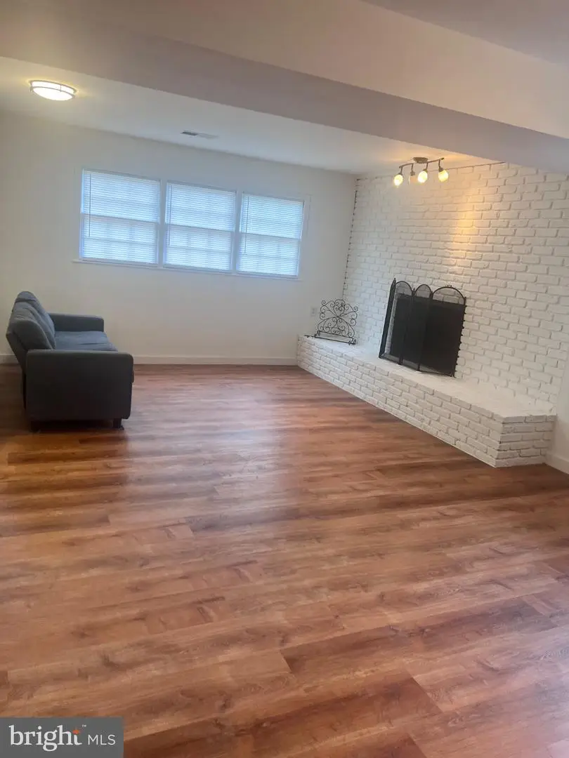 13235 Sturbridge Rd, Woodbridge, VA 22192 - #3