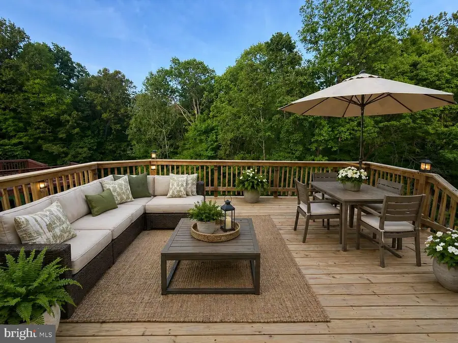 14583 Estate Dr, Woodbridge, VA 22193 - #3