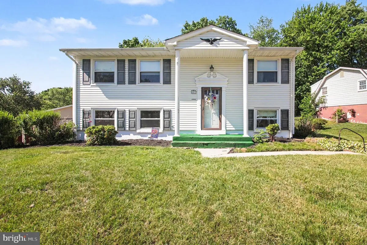 4401 Kentmore Dr, Woodbridge, VA 22193 - #1