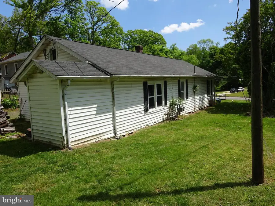 18610 Old Triangle Rd Rd, Triangle, VA 22172 - #3
