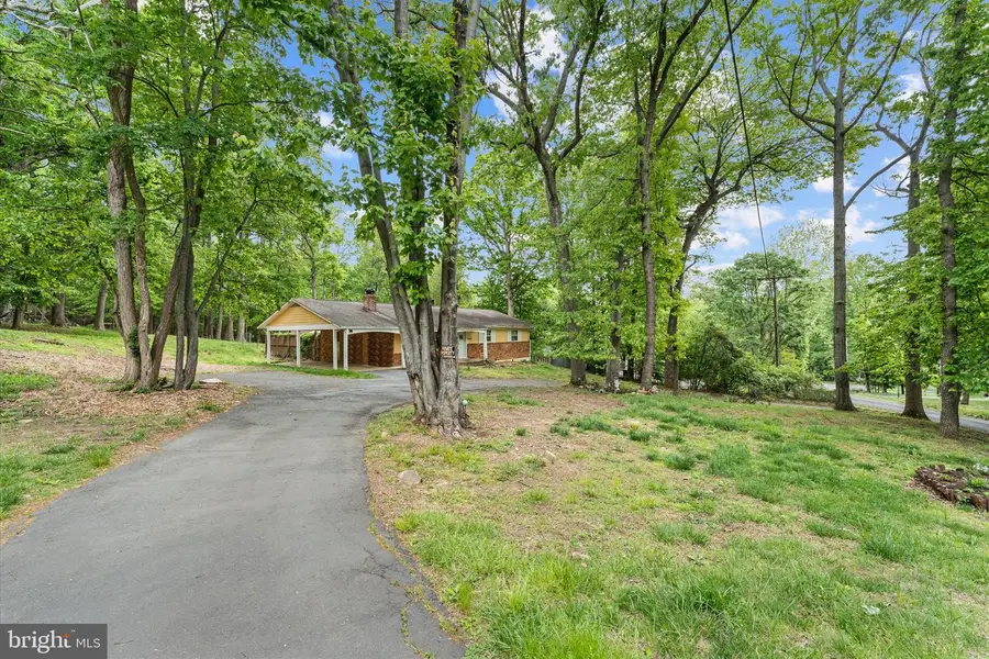 15760 Oak Ln, Haymarket, VA 20169 - #3